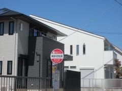 「東部中学校前」バス停留所