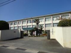 伊左座小学校