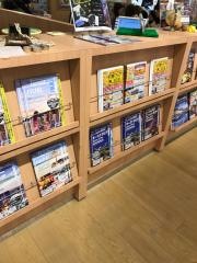 ＨＩＳ　横浜モアーズ本店