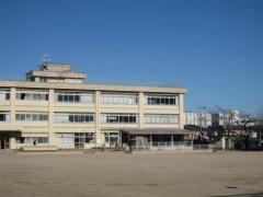 養正小学校