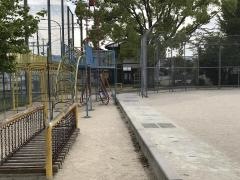 鯰田小学校