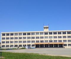 油川小学校