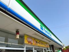 ファミリーマート　千葉小深町店
