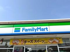 ファミリーマート　千葉小深町店