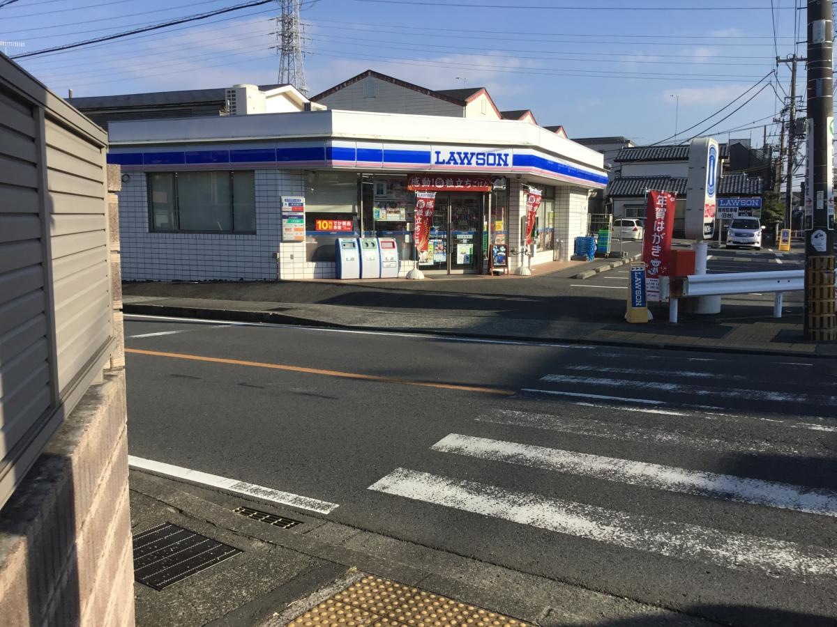 ローソン伊勢原千津店