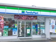 ファミリーマート　日進蟹甲店