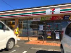 セブンイレブン　横浜市ケ尾店