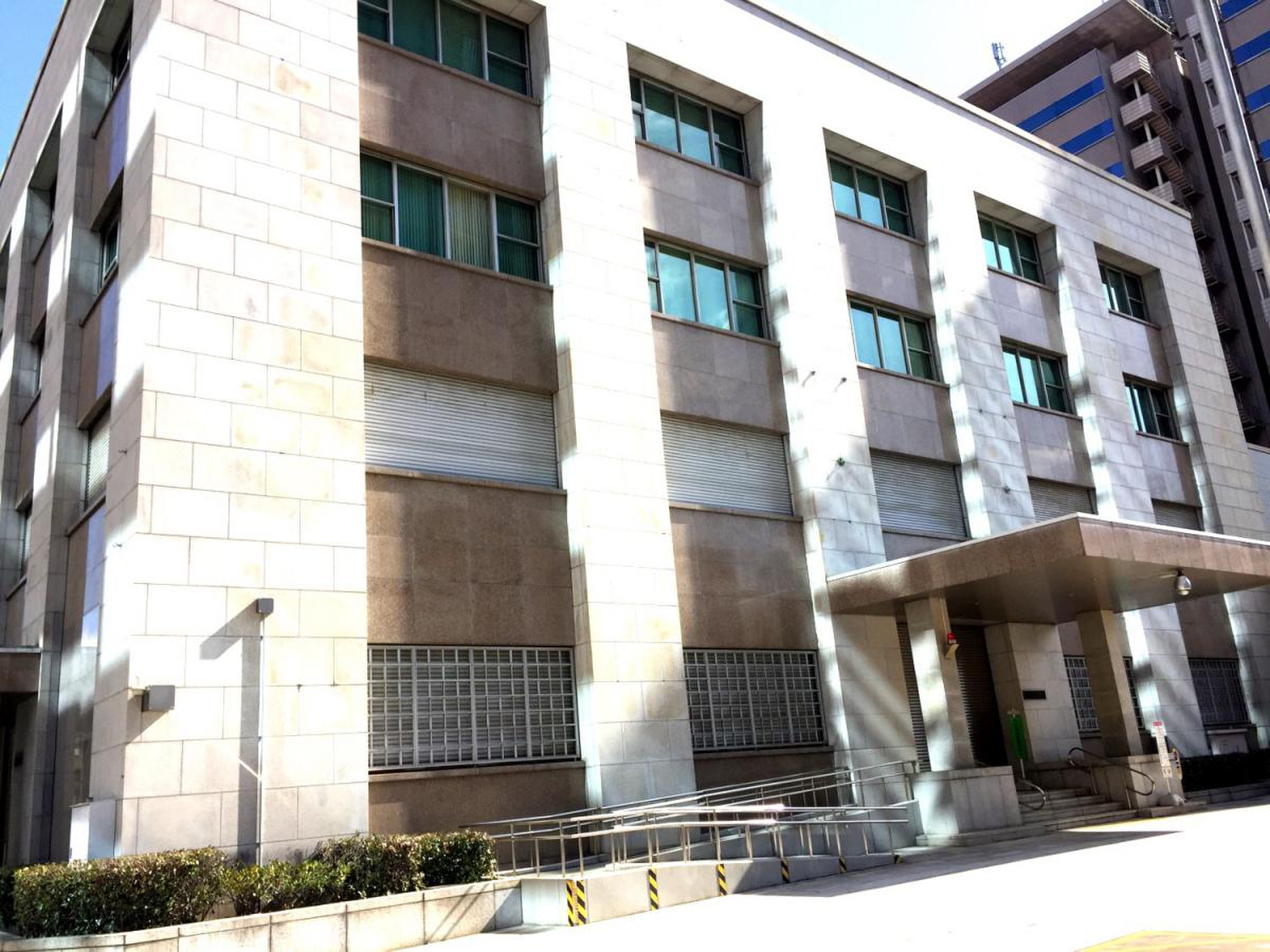日本 銀行 神戸 支店