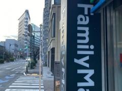 ファミリーマート　銀座桜通り店