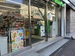 ファミリーマート　銀座桜通り店