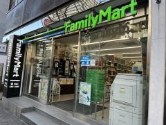 ファミリーマート　銀座桜通り店