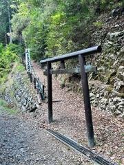 岩門の滝神社