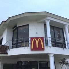 マクドナルド　辻堂店