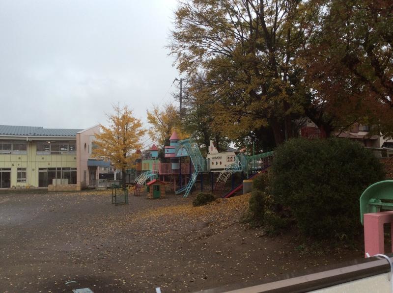 幹線道路沿いに有ります。
