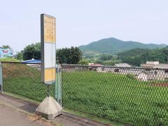 「串川グラウンド前」バス停留所