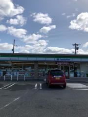 ファミリーマート　春日井坂下四丁目店