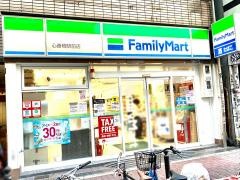 ファミリーマート　心斎橋駅前店