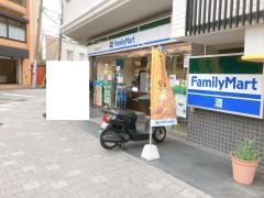 ファミリーマート　鎌倉駅西口店