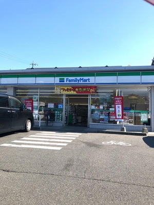 マーケットピア ファミリーマート 四日市笹川通り店 四日市市笹川