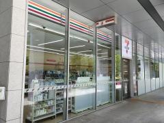 セブンイレブン　横浜みなとみらいパークビル店