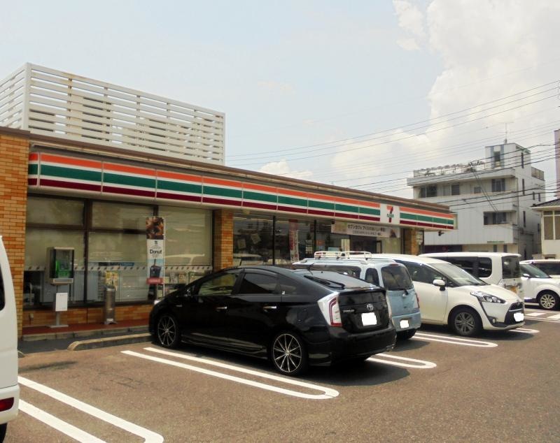 セブンイレブン岡山新保店