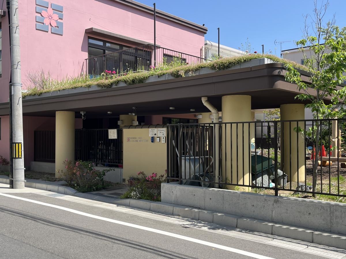 施設エントランス