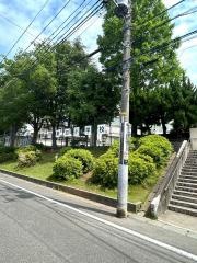 鶴川第四小学校
