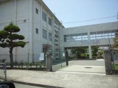 大津小学校