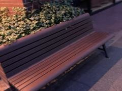 「多摩警察署前」バス停留所