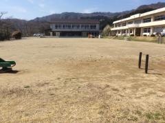 山上小学校