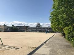 高陵小学校