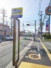 「青山町」バス停留所