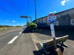 「曽山寺」バス停留所