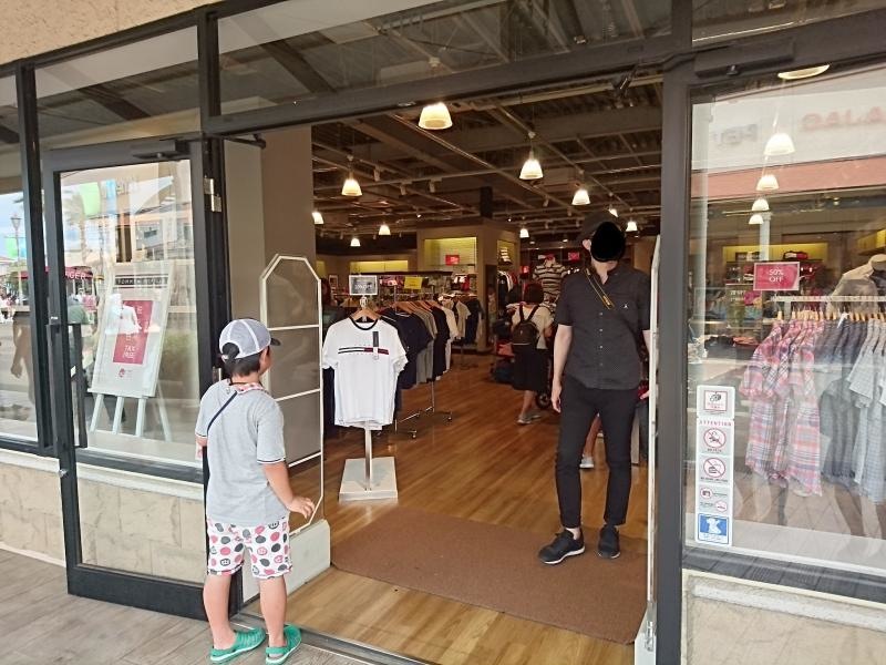 店舗入口