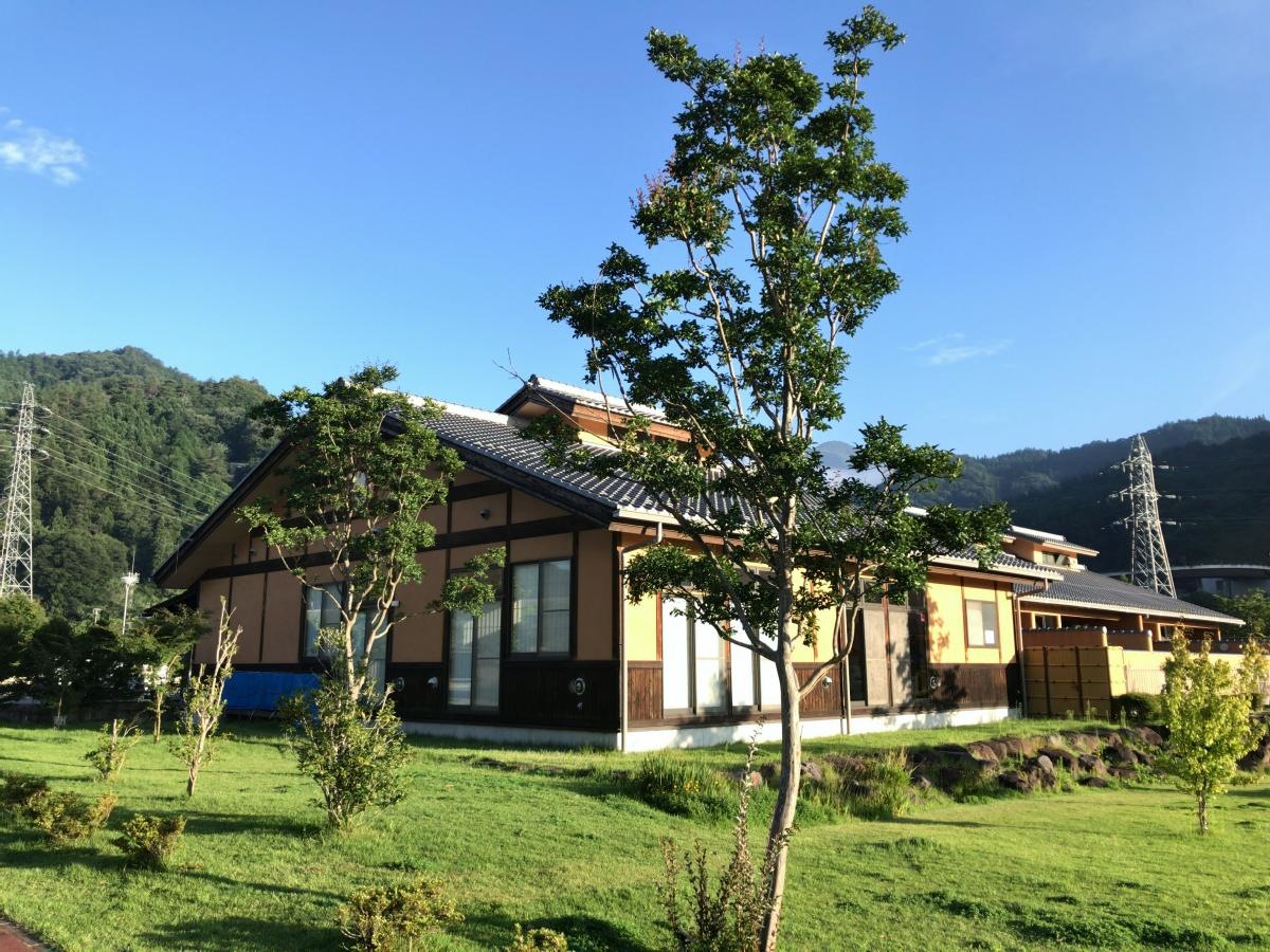 吾妻峡温泉天狗の湯の建物