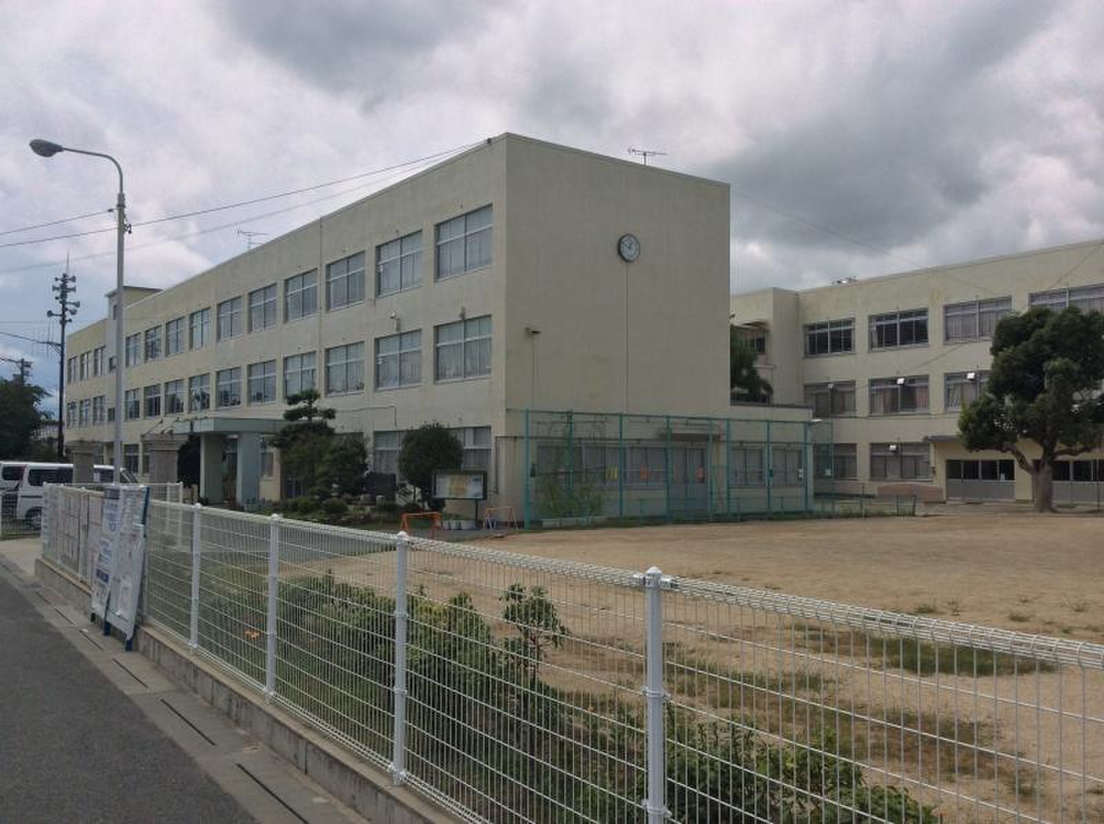 豊橋 市立 牛川 小学校