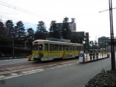 県庁前駅
