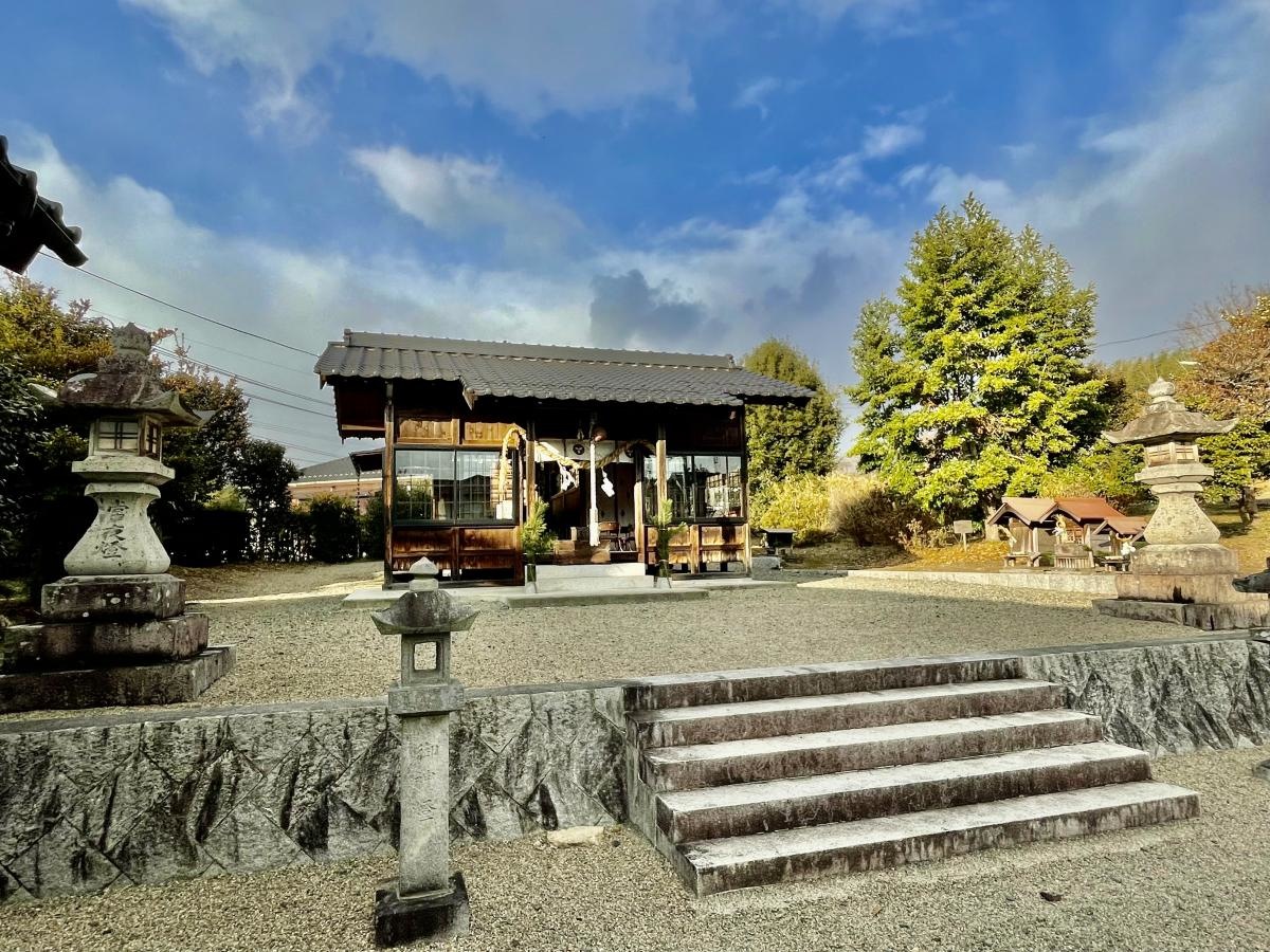 勝部神社