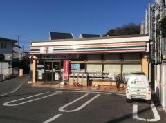セブンイレブン　横浜北寺尾７丁目店