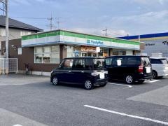 ファミリーマート　牛久中央二丁目店