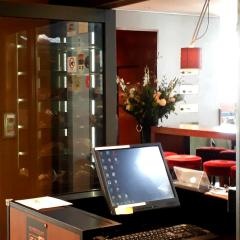 ３７Ｓｔｅａｋｈｏｕｓｅ＆Ｂａｒ