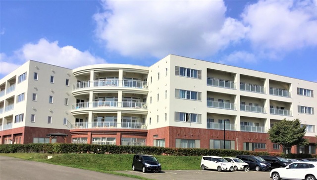 静苑ホーム 建物全景