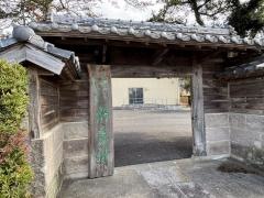 村長の家