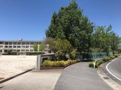 井上小学校