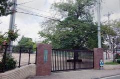 朱雀第三小学校