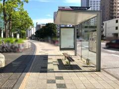 「ソリッドスクエア前」バス停留所