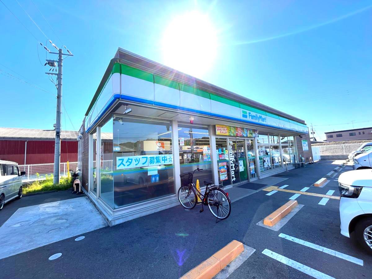 ファミリーマート
