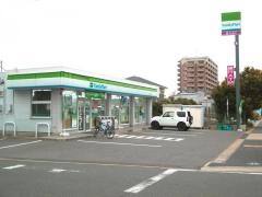 ファミリーマート　下瀬木店