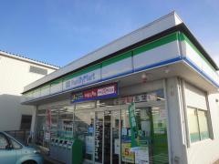 ファミリーマート　藤前店