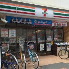 セブンイレブン　南八幡店